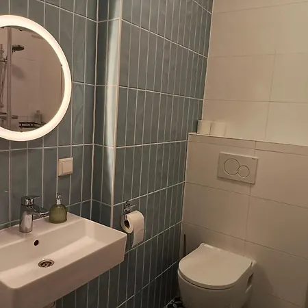 Проживание в семье Ocean Moments - Free Parking